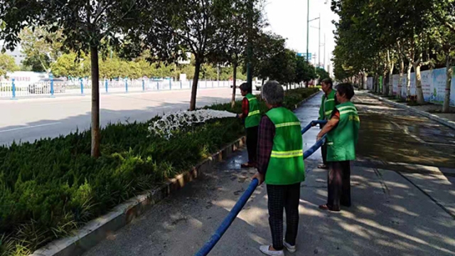 扮靚城市，為國(guó)慶增光添彩